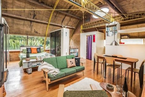 Photo of property in 81 Anawhata Road, Anawhata, New Lynn, 0772