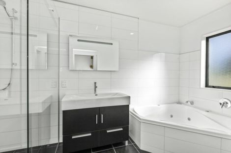 Photo of property in 34 Mary Huse Grove, Manor Park, Lower Hutt, 5019