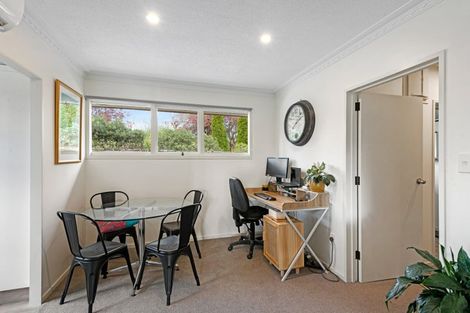 Photo of property in 91 Memorial Avenue, Ilam, Christchurch, 8053