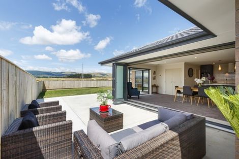 Photo of property in 32 Silicon Way, Fitzherbert, Palmerston North, 4410