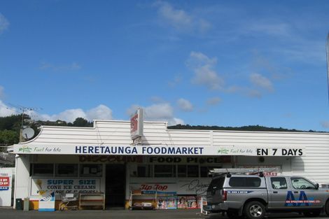 Photo of property in 316 Fergusson Drive, Heretaunga, Upper Hutt, 5018