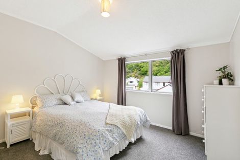 Photo of property in 18a Vasanta Avenue, Ngaio, Wellington, 6035