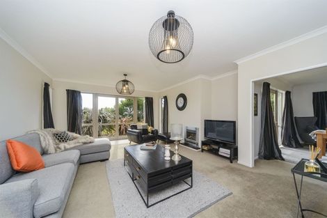 Photo of property in 72 Aranui Road, Kairanga, Palmerston North, 4475