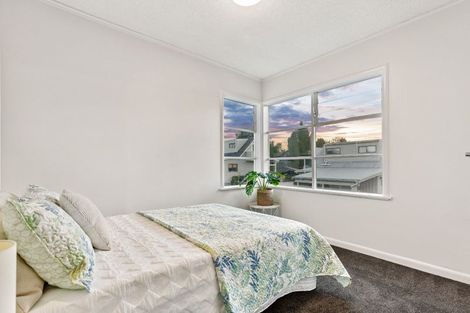 Photo of property in 9 Wilson Road, Glen Eden, Auckland, 0602