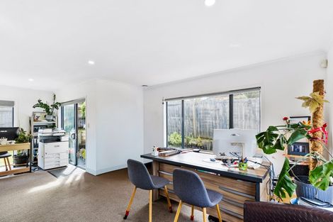 Photo of property in 12 Roy Maloney Drive, Henderson, Auckland, 0612