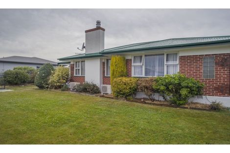 Photo of property in 28 Saint George Street, Watlington, Timaru, 7910