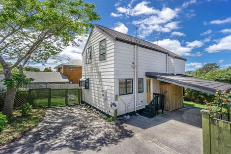 Photo of property in 2/49 Salisbury Road, Birkdale, Auckland, 0626