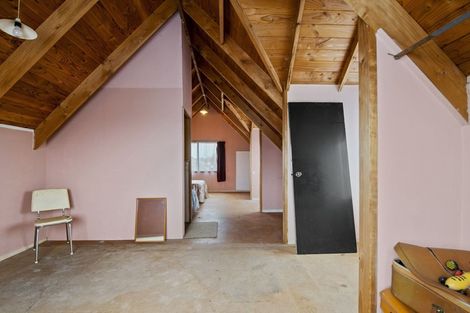 Photo of property in 33 Pohutukawa Drive, Owhata, Rotorua, 3010