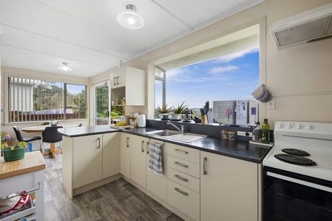 Photo of property in 33 Clearmont Crescent, Blagdon, New Plymouth, 4310