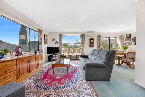 Photo of property in 19 Limerick Place, Dannemora, Auckland, 2016