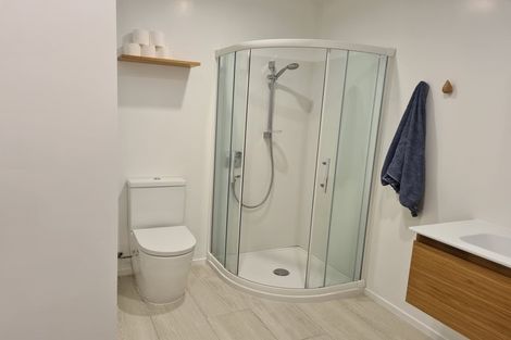 Photo of property in 43 Pleasant Road, Glen Eden, Auckland, 0602