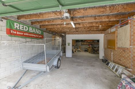 Photo of property in 12 Kowhai Grove, Raumati Beach, Paraparaumu, 5032