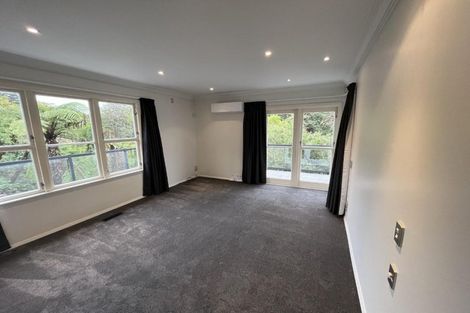 Photo of property in 18 Great North Road, Saint Johns Hill, Whanganui, 4500