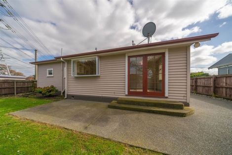 Photo of property in 87 Middlepark Road, Sockburn, Christchurch, 8042