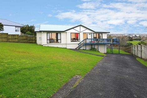 Photo of property in 7 Miriam Corban Heights, Henderson, Auckland, 0612
