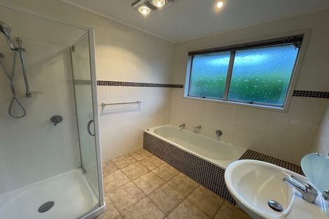 Photo of property in 2/15a Saltburn Road, Milford, Auckland, 0620