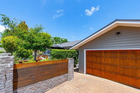 Photo of property in 29 Chesham Avenue, Waipahihi, Taupo, 3330