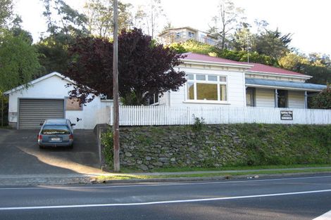 Photo of property in 39 Wairau Road, Picton, 7220