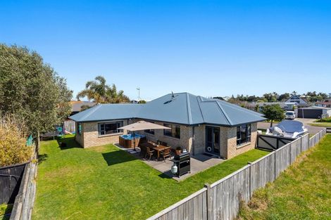 Photo of property in 20 Ohuirehe Road, Coastlands, Whakatane, 3120