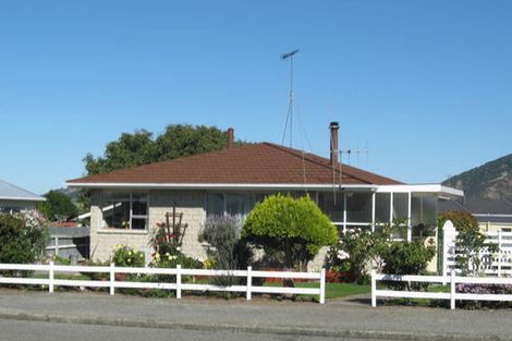 Photo of property in 11 Coronation Street, Waimate, 7924