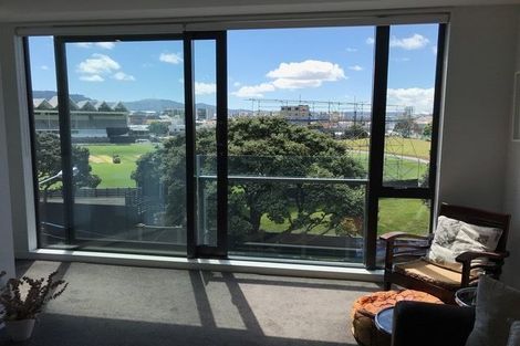 Photo of property in Nouvo Apartments, 4a/21 Rugby Street, Mount Cook, Wellington, 6021
