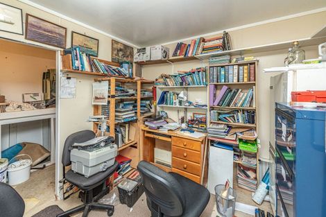 Photo of property in 40 Selwyn Crescent, College Estate, Whanganui, 4500