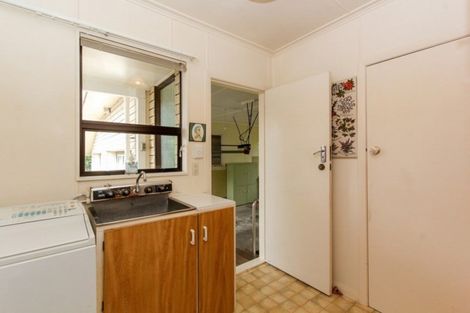 Photo of property in 37 Turakina Street, Merrilands, New Plymouth, 4312