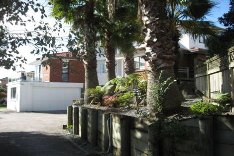 Photo of property in 10 Eske Place, Highland Park, Auckland, 2010