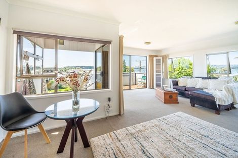 Photo of property in 13 Harbour View Road, Omokoroa, 3114