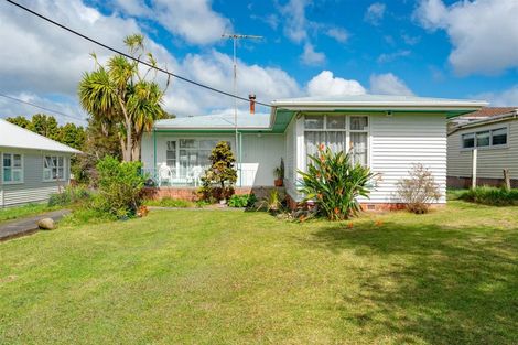 Photo of property in 9 Kuaka Place, New Lynn, Auckland, 0600
