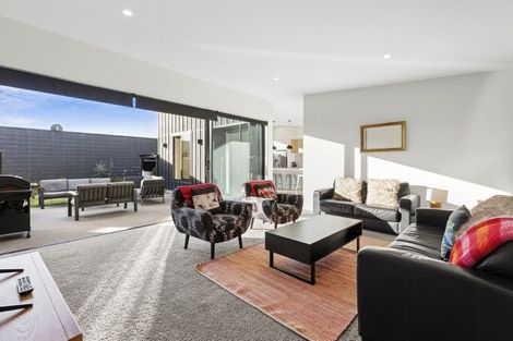 Photo of property in 3 Stackbrae Avenue, Wanaka, 9305