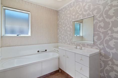 Photo of property in 10a Holland Street, Glenholme, Rotorua, 3010