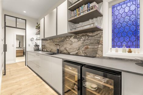 Photo of property in 19 Kerr Street, Devonport, Auckland, 0624