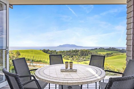 Photo of property in 28 Matheson Bush Road, Leigh, 0985