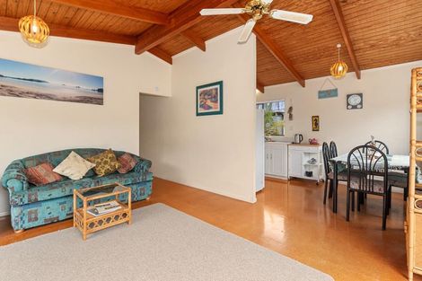 Photo of property in 125 Oakura Road, Oakura, Hikurangi, 0184