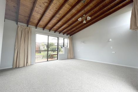 Photo of property in 69 Sunny Crescent, Huapai, Kumeu, 0810
