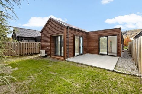 Photo of property in 6 Bellamore Street, Lake Hayes, Queenstown, 9304