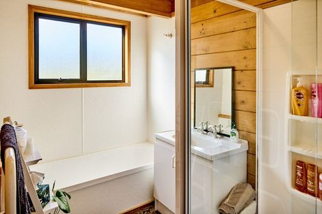 Photo of property in 1142 Moonshine Road, Judgeford, Porirua, 5381