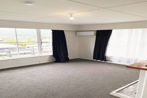 Photo of property in 20 Gloucester Street, Cannons Creek, Porirua, 5024