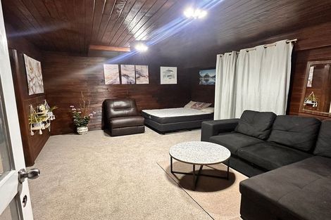 Photo of property in 1 Mcmanaway Grove, Stokes Valley, Lower Hutt, 5019