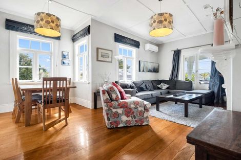 Photo of property in 97 Queen Street, Waiuku, 2123