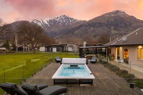 Photo of property in 4 Crawford Place, Lake Hayes, Queenstown, 9304