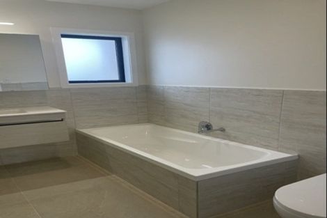 Photo of property in 79b Chilcott Road, Henderson, Auckland, 0612