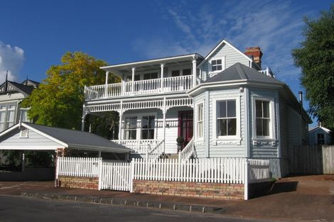 Photo of property in 16 Ring Terrace, Saint Marys Bay, Auckland, 1011