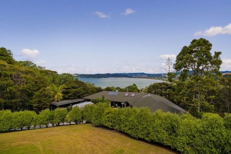 Photo of property in 4 Pohutukawa Grove, Whitianga, 3510