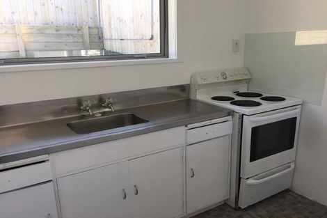 Photo of property in 137b Newlands Road, Newlands, Wellington, 6037