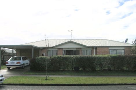 Photo of property in 34 Catalina Drive, Melville, Hamilton, 3206