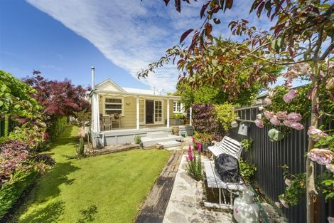 Photo of property in 89 Bridge Street, Bulls, 4818