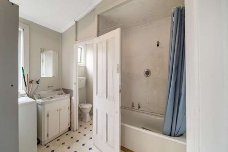 Photo of property in 67 Fitzroy Street, Caversham, Dunedin, 9012