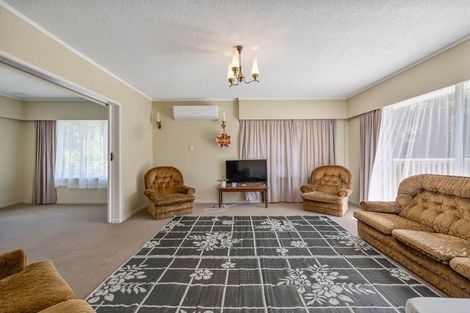 Photo of property in 16 Bacot Place, Howick, Auckland, 2014